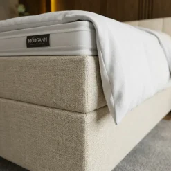 Boxspring Hotel Suite - Wide - Beige