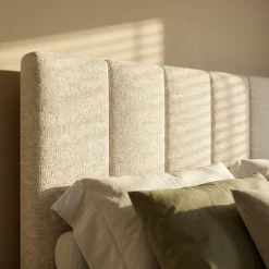 Boxspring Hotel - Wide - Beige